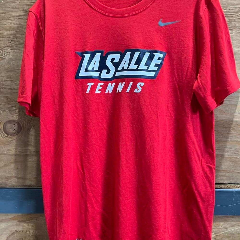 Nike Men's Red T-shirt